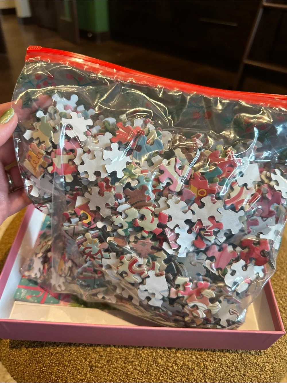 XO Fetti Holiday 'Tis the Season 1000-Piece Puzzle - Pink Christmas Art